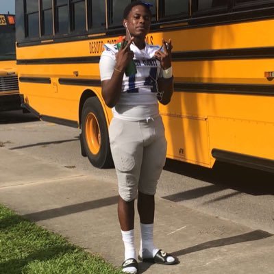 Desoto Football 🏈‼️💍#14QB #Dedicated #StayGrinding #God1st 🙏🏾 #OTW🆙