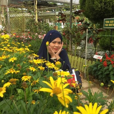 moonrobi's profile picture. Ad astra per aspera