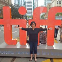 Linda Lee - @JustOutAndAbout Twitter Profile Photo