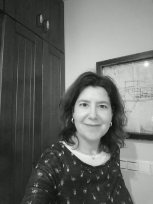 Profesora de ESO y bachillerato, enamorada de mi familia y de mi profesión