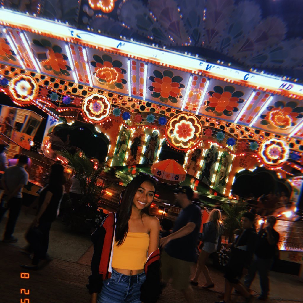 LHS 💚2020 🎓🎓🎓 💛lionette💚💛 IPAC💙 insta: monica.arcee