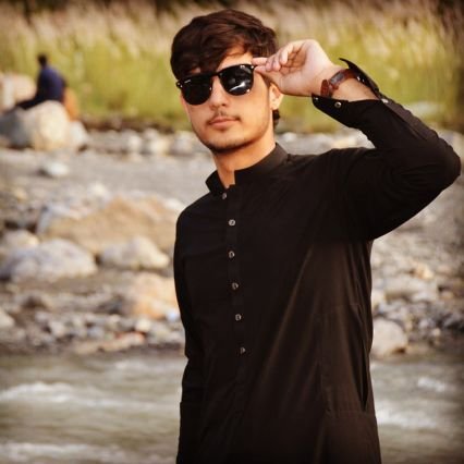 ما ته چې نېغه نېغه کيږې
نېغه دې پلار ته شه چې نه دې راکوينه