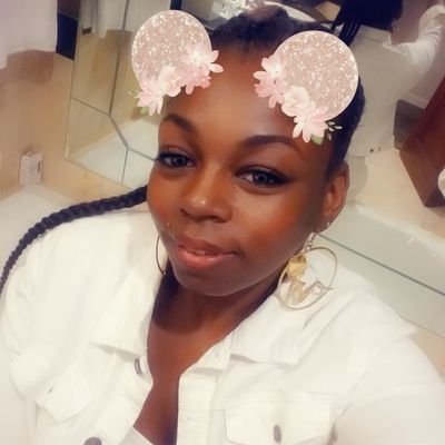 SheLoves_Gates's profile picture. Only the strong survive.
$iamdeneice2