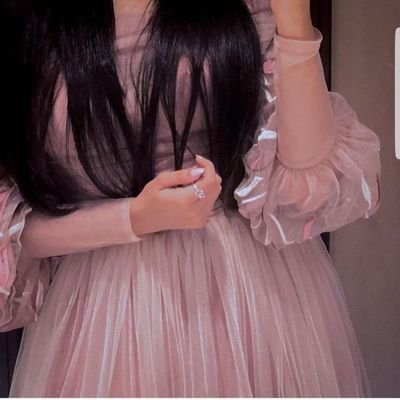 ‏‏‏‏أنثى عفويه تعشق كل شي جميل  حلم بسيط سعاده ابتسامه