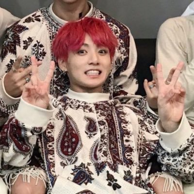 noisyzjmm's profile picture. WAN BILLION TO THE BITHCHES IN THE HOoUSE