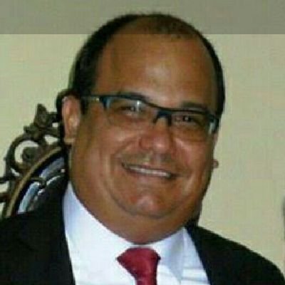 Lampedavid's profile picture. Papá de David Ricardo. Trabajando por Venezuela. Vino tinto hasta la médula. Chef según  mi Nacha. Músic&Art