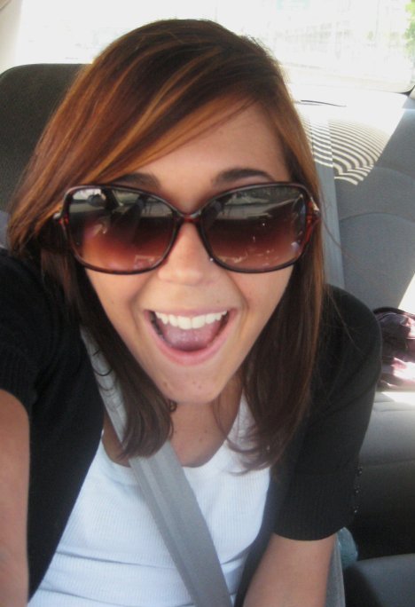 Lisa_Bassett's profile picture. I have a really hard time sitting still.