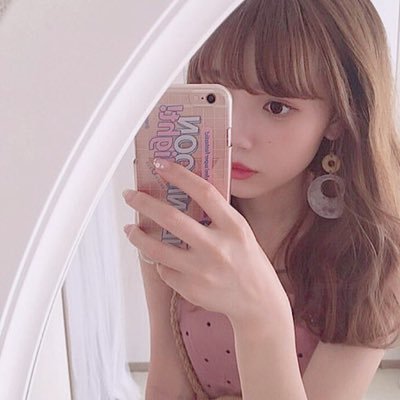 Hv0l1E1ax6QhJTX's profile picture. 