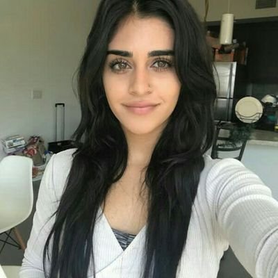 Loyal,Sincere,Optimist,Sexy... In search of true Love. DM opened