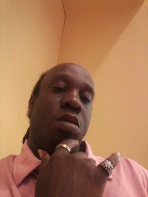 Hi im cortez nice to meet you im from Atlanta Ga single no kids And a Grad Student at Tuskegee University I use to be a Marching Crimson Piper an i love movies