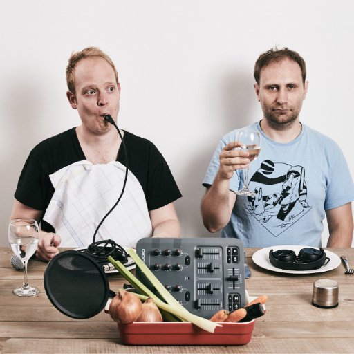 A podcast about plugins, DAWs and #producerproblems? It'll never work
- -
Listen: https://t.co/1e5zGgcoRJ
- -
Blame: @tmcnt and @rusty_jam
- -
https://t.co/zJpfuhoOKc