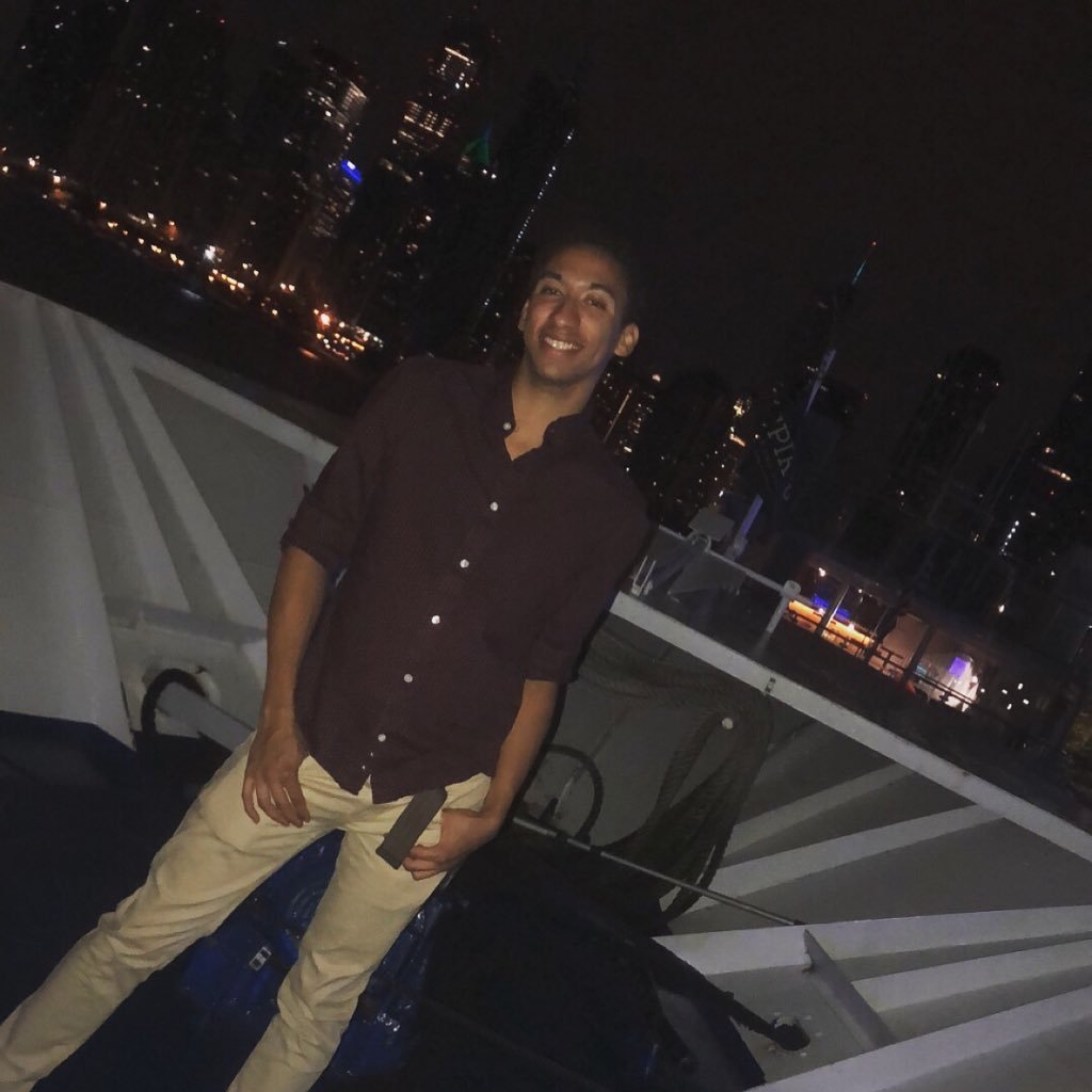 Laid back chill sassy 24/7 sometimes a Bitch lol big heart little butt ,all around fun person 💁🏾♂️