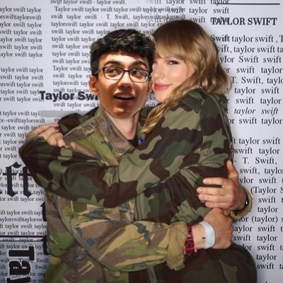 I’m just another swiftie!! •No.1 DWOHT • One day we will be remembered!🎆
