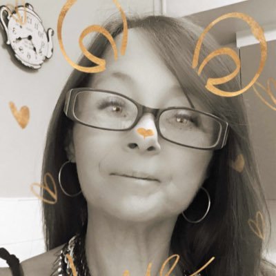 BradleysTinyNan's profile picture. claret n blue thru n thru!!!