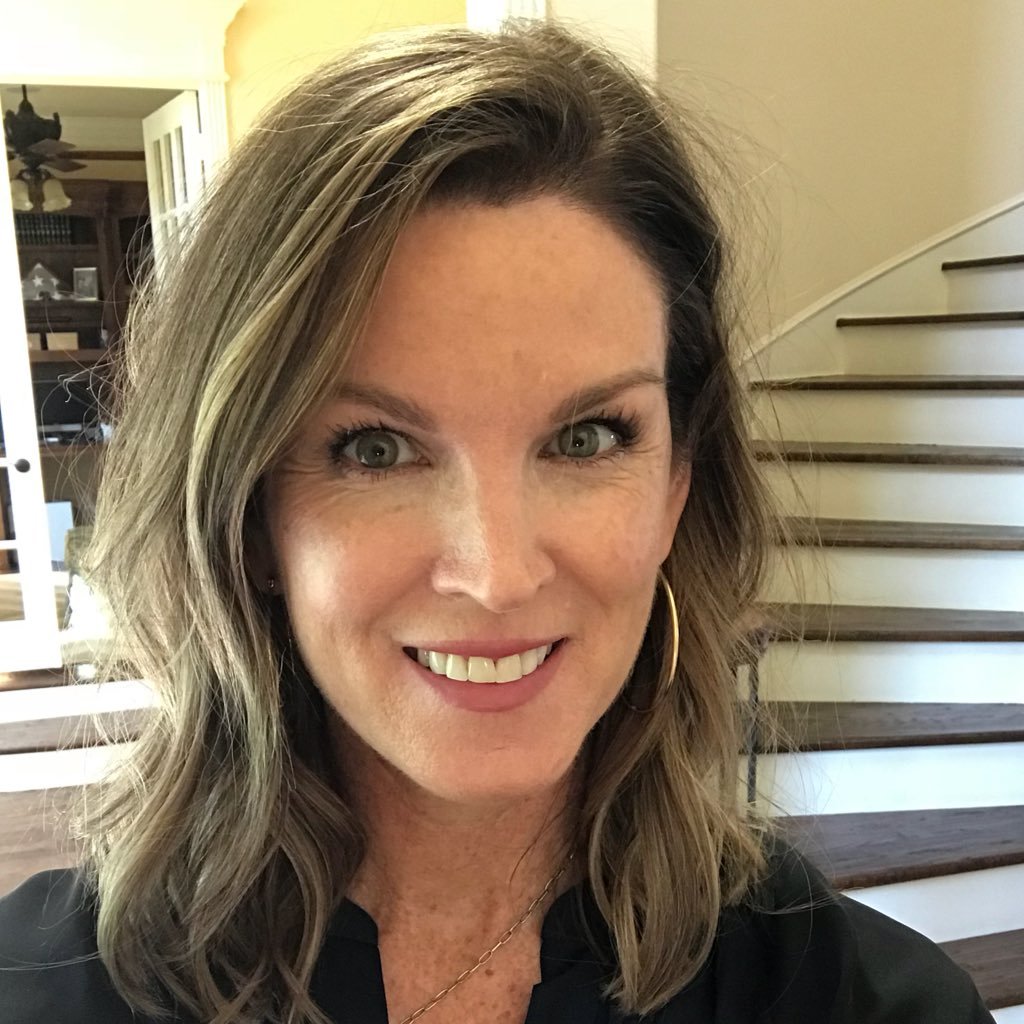 momtomando's profile picture. Before social media, you could completely forget someone existed. Good times. Univ. of 〽️ichigan & Oklahoma college 🏈fan. Boston gal▶️. No DM’s.