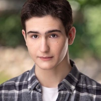 Actor, singer and dancer based in NYC. AEA and SAG-AFTRA. This is Jake Kitchin's official Twitter account.