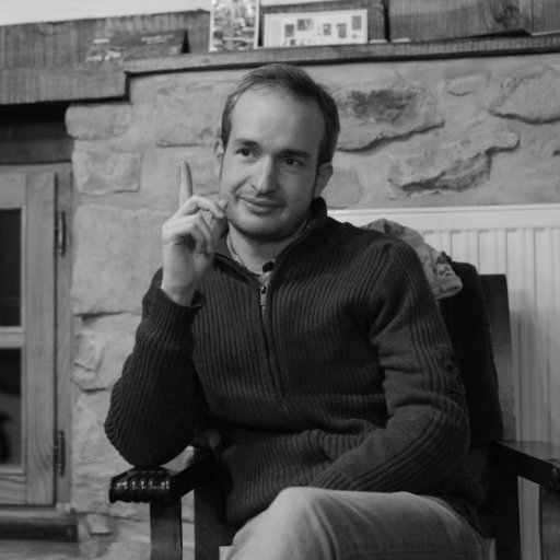 sergionoser's profile picture. Caminar/navegar, observar, escuchar, soñar, compartir...
Periodismo con un poco de filosofía