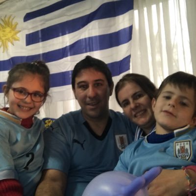 Médico NEUMOLOGO. Médico Forense Poder Judicial. Rivera. Uruguay. futbolero y MANYA!! y los más importante PADRE DE MILAGROS Y VALENTIN !!!