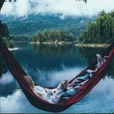 ely_nova22's profile picture. GRANDE ES AQUEL QUE PARA BRILLAR, NO NECESITA APAGAR LA LUZ DE LOS DEMAS...!!!