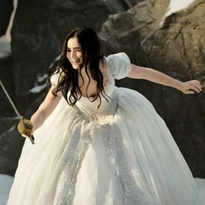 blackbird_020's profile picture. Try to be a rainbow in someone’s cloud🌈😌