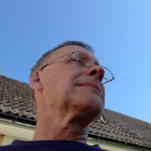 Tinkering with music, woodwork and modelling. Enjoying life.
https://t.co/rRUUoIaWZb