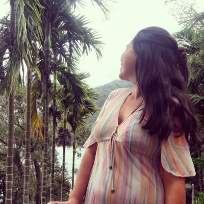 Vivo na paz, na moral, na humilde, busco só sabedoria