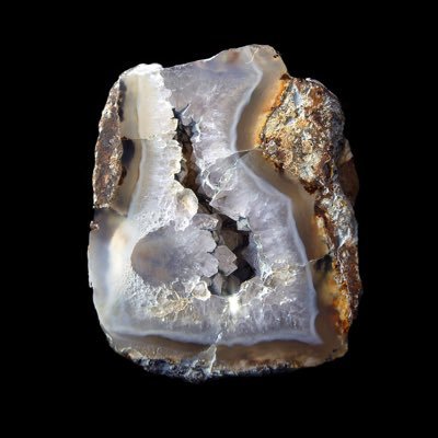 Tac على تويتر 娘の自由研究作品 テーマは科学とアートの融合とのこと ちょっと楽しそうだったので 今度はクロムミョウバン買って続きをやってみよう 人工鉱物 ミョウバン結晶 りん酸二水素アンモニウム