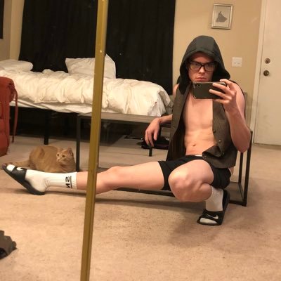 thefukkinworst's profile picture. Young Bull livin like an Old Geezer