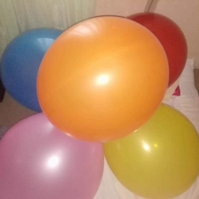 ar4jqUNxWIQnAHK's profile picture. 子供居るんで軽い出会いとか遠慮させていただきます。
旦那は居ませんがね笑
副業も必要無いです。
最近持病の薬疹出て某大学病院に入院してます(^^;
まぁ重い話ゎさておき
こんな私でもよろしくお願いします。
因みにアニメ好きです！
ジョジョ、ワンピース、sao、etc.....
ジョジョやsaoに間に合い退院したい🎶