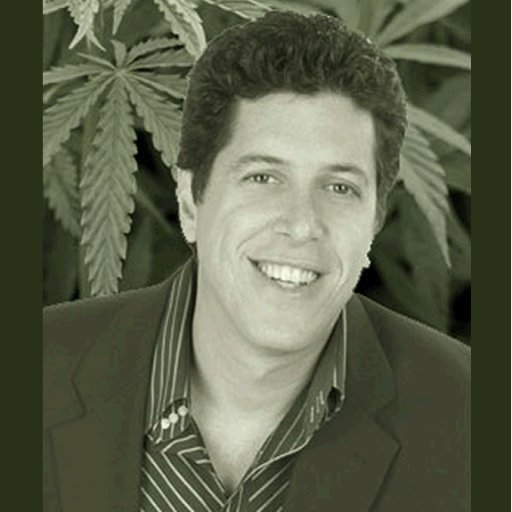 Dr Rob Streisfeld is a passionate consumer advocate and educator with over 15 years of Natural Health & Natural Products Industry experience.