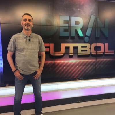 Fenerbahçe-Milli Takım Eski Futbolcusu.Teknik Direktör.Beyaz Tv Futbol Yorumcusu/ Reklam ve PR için:ersoymenajerlik@gmail.com