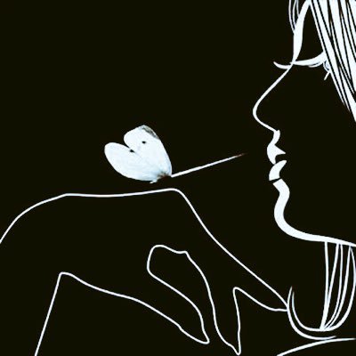  - ليسّ كُل مـآ أكتبهَ حِكآيهٌ عَنْ وآقعيٌ إنمَآ هِيَ كلِمَآتٌ رآقَتٌ لِيً وقدَ يـحتَآجھَآ غِيري🍂