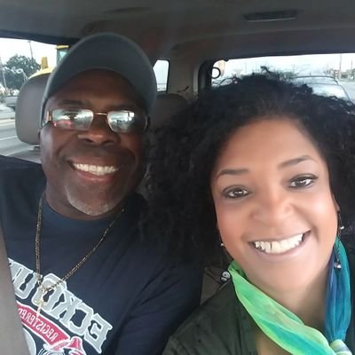 Sumaiyya's profile picture. Entrepreneur building my business