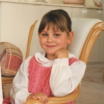 tashalexandra_'s profile picture. Perpetual student, perpetually poor.