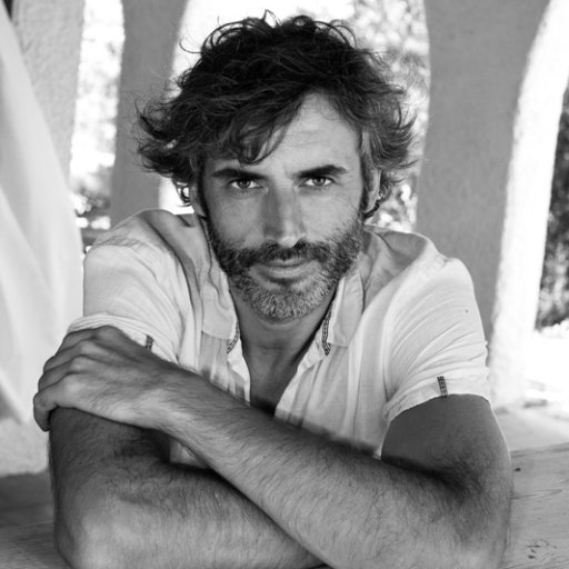 _davidbarreiro's profile picture. Guion. Novela. Teatro. Ahora en TBS.