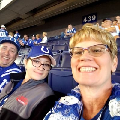 Mother, wife, professor, Colts fan and LivePD addict!