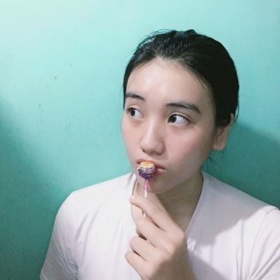 minhtramlee1's profile picture. 