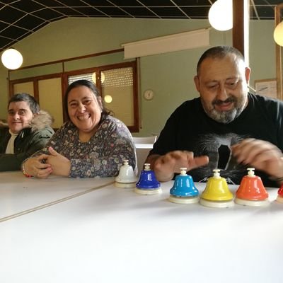 CaminsSon's profile picture. TotSonCamins és la branca social de @labatuescola Batucada, sensibilització musical i musicoteràpia per a col·lectius en situació de vulnerabilitat. Inclusió.