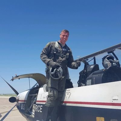 LansingRobert's profile picture. Rain the hate