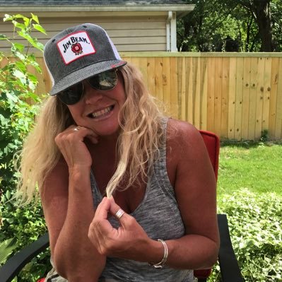 RobynHu35860306's profile picture. 