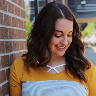 KatyPattyGoody's profile picture. probably singing Christian music or daydreaming somewhere. #PositiveEnergy