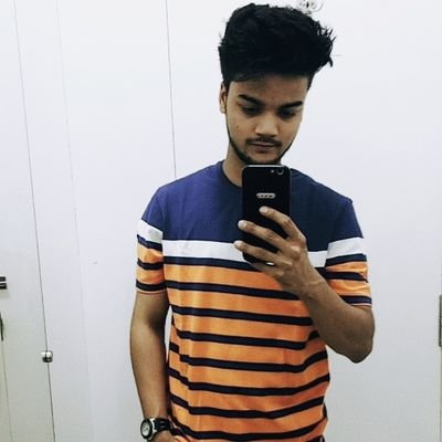 सफर मे हूँ, एक सफर की तलाश में..
गर मिल जाए वो सफर
तो एक नया सफर होगा..!!