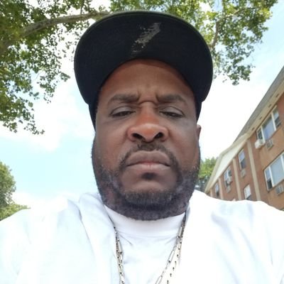 rizzurd0131's profile picture. paraplegic and love good topic