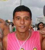 Ideal seria que todas as pessoas soubessem amar, o tanto fingir que sabem.