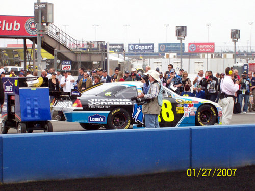 tweetwarpspeed's profile picture. Love NASCAR