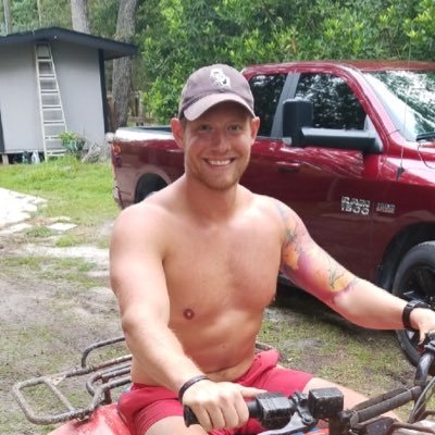 benofhousestark's profile picture. 