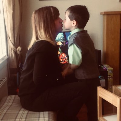 dinsathome's profile picture. Teacher of the Deaf