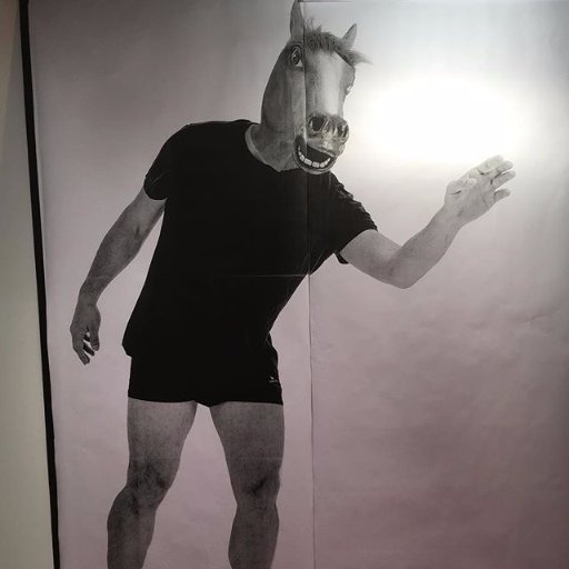 agustingil_b's profile picture. Ser importante es del ego, ser feliz, es del alma.
La clave es seguir siendo jóvenes, hasta morir de viejos.