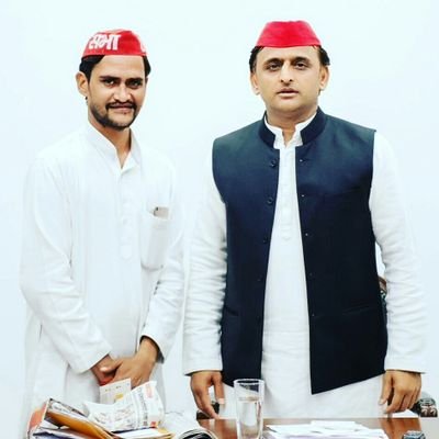 Ranjeet7274's profile picture. रंजीत चौधरी, जिलाध्यक्ष समाजवादी युवजन सभा अलीगढ़
9058777274