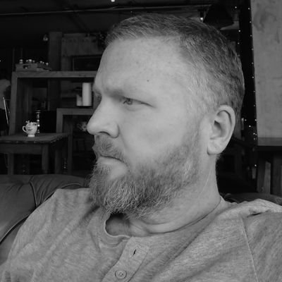 Science fiction author.
Trust me, I almost know what I'm doing. Feel like buying me a coffee? https://t.co/QAETfNqVog